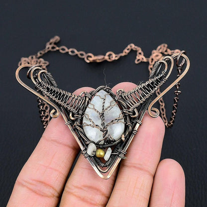 Rainbow Moonstone Gemstone Necklace