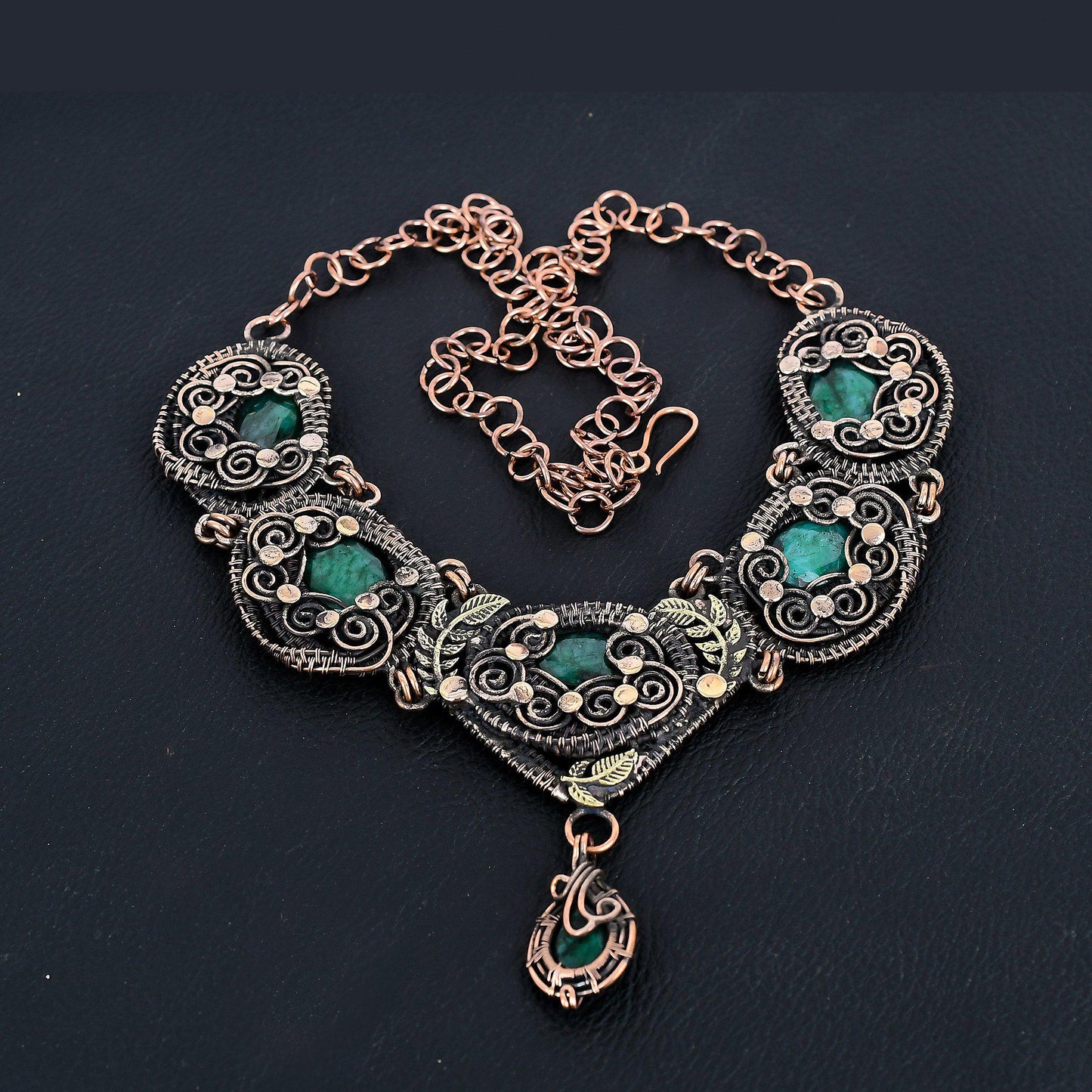 Green Emerald Gemstone Necklace