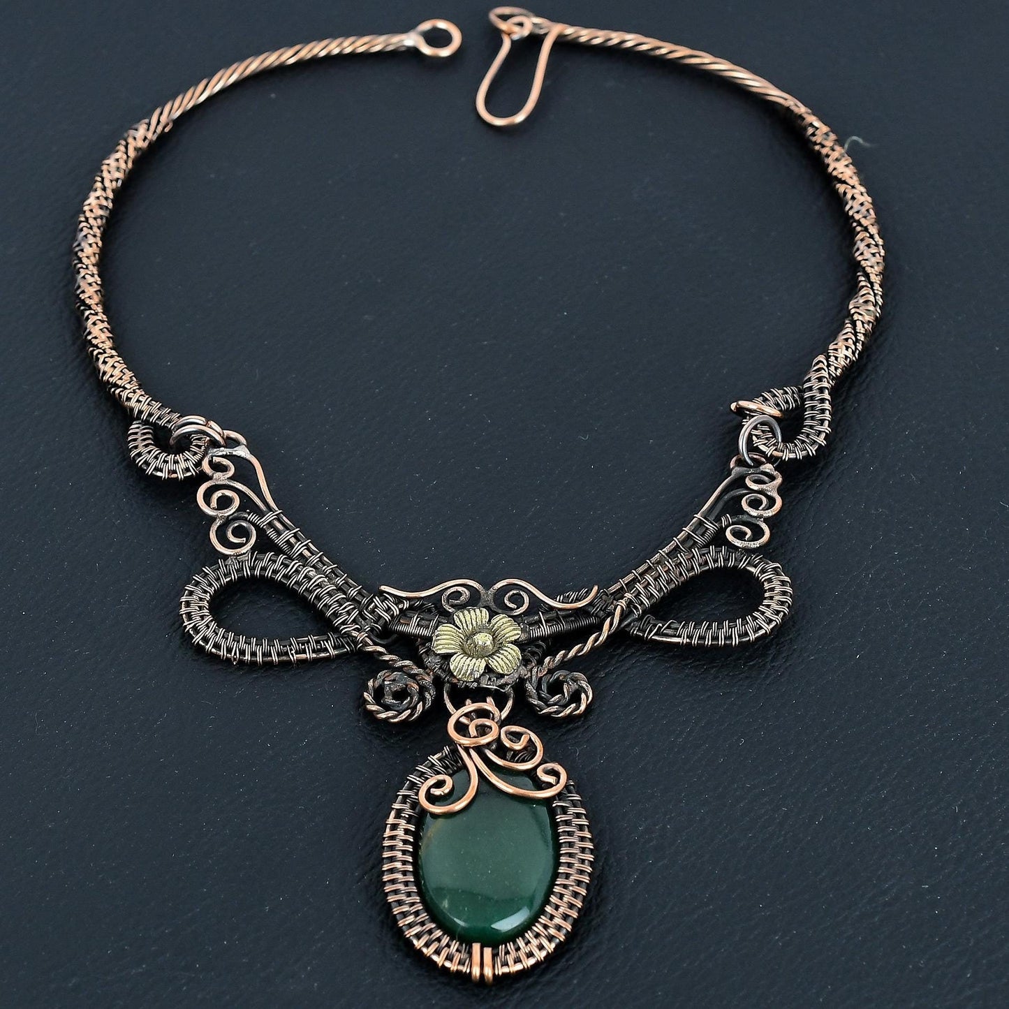Green Jade Gemstone Necklace
