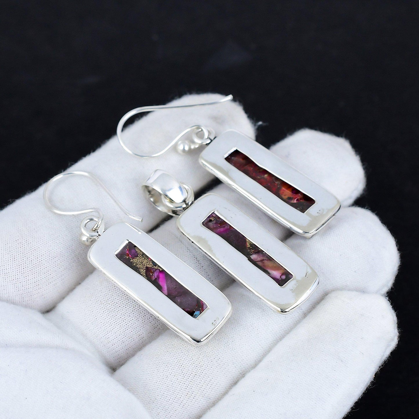 Dahlia Pink Spiny Oyster Gemstone Pendant & Earrings