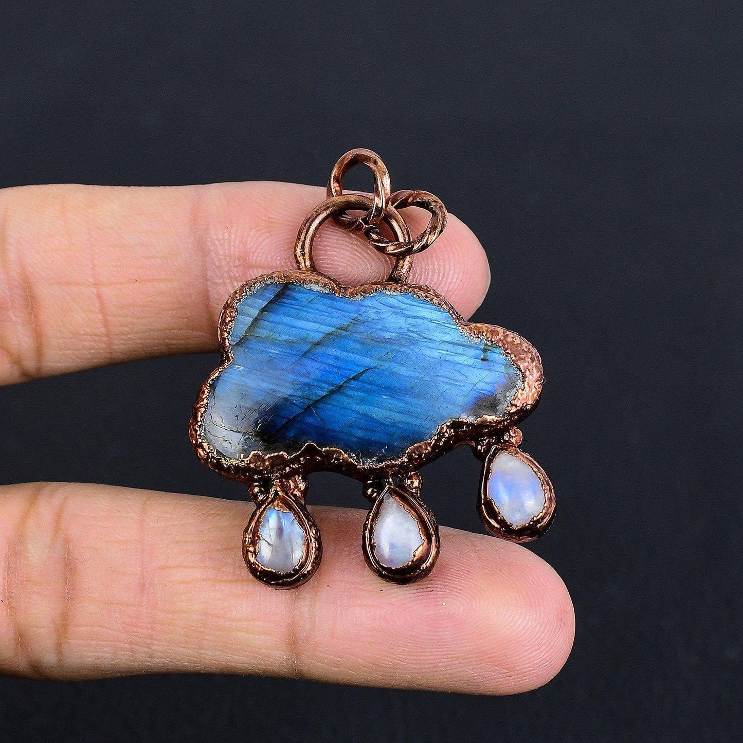 Blue Flash Labradorite Gemstone Pendant