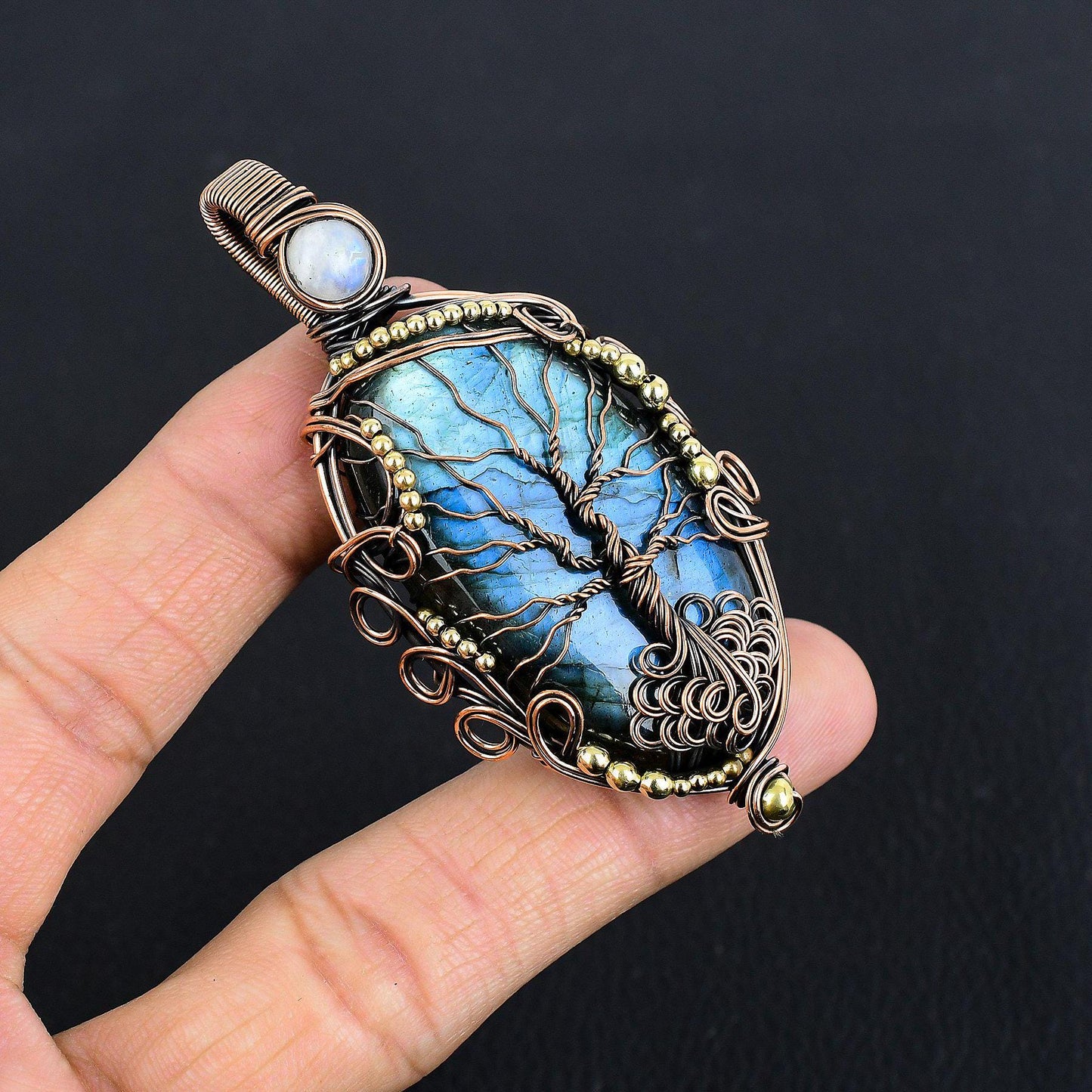 Blue Labradorite Gemstone Pendant