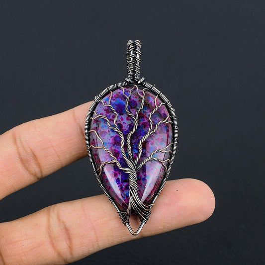 Blue-Green Labradorite Gemstone Pendant