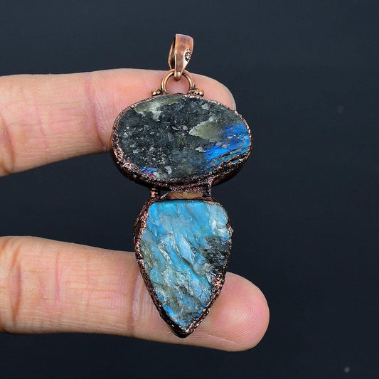 Blue Flash Labradorite Gemstone Pendant