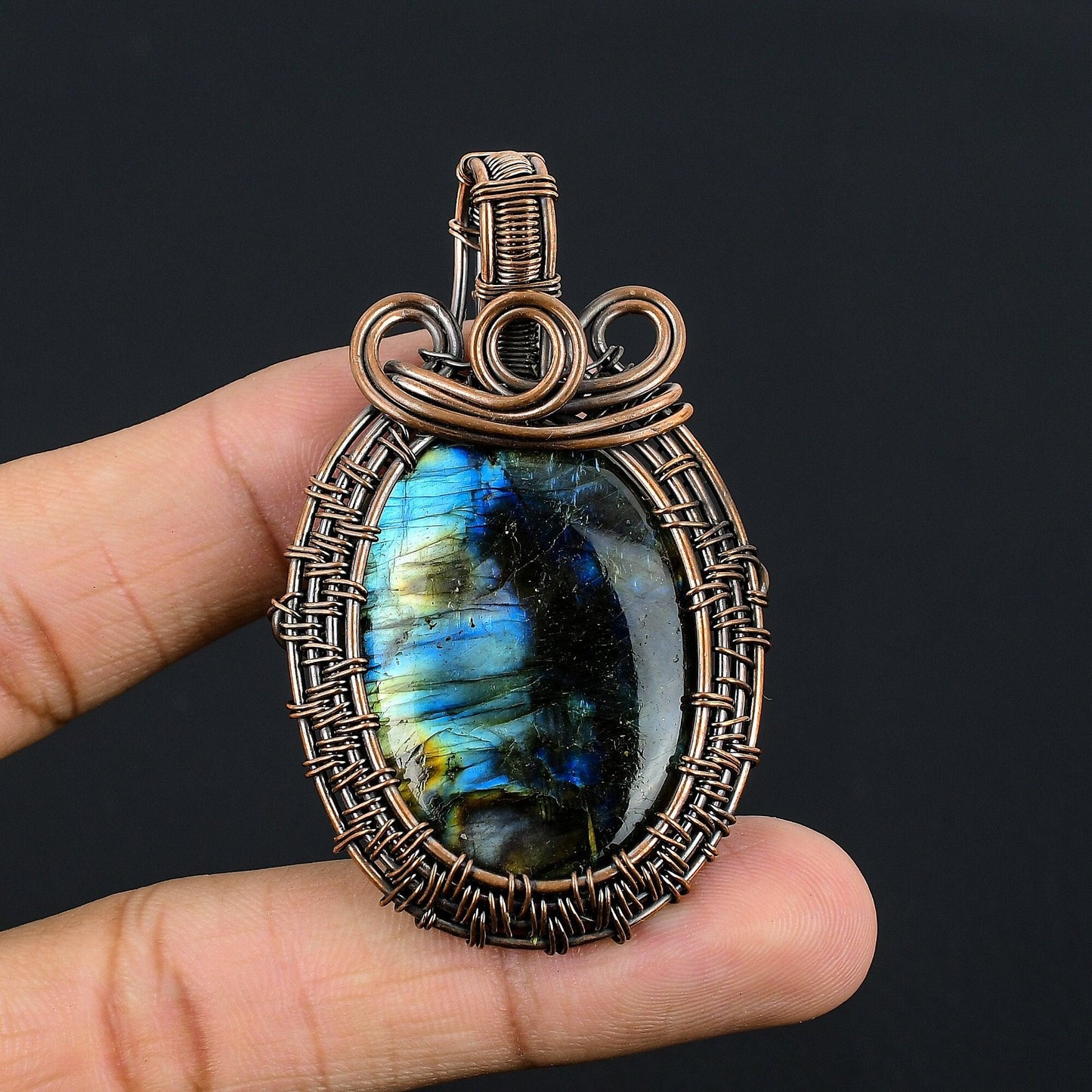 Blue Flash Labradorite Gemstone Pendant