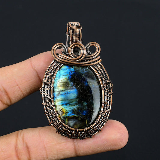 Blue Flash Labradorite Gemstone Pendant