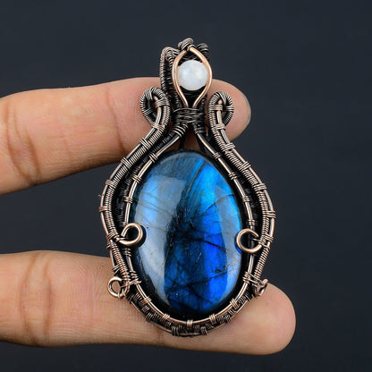 Blue Flash Labradorite Gemstone Pendant