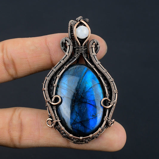 Blue Flash Labradorite Gemstone Pendant