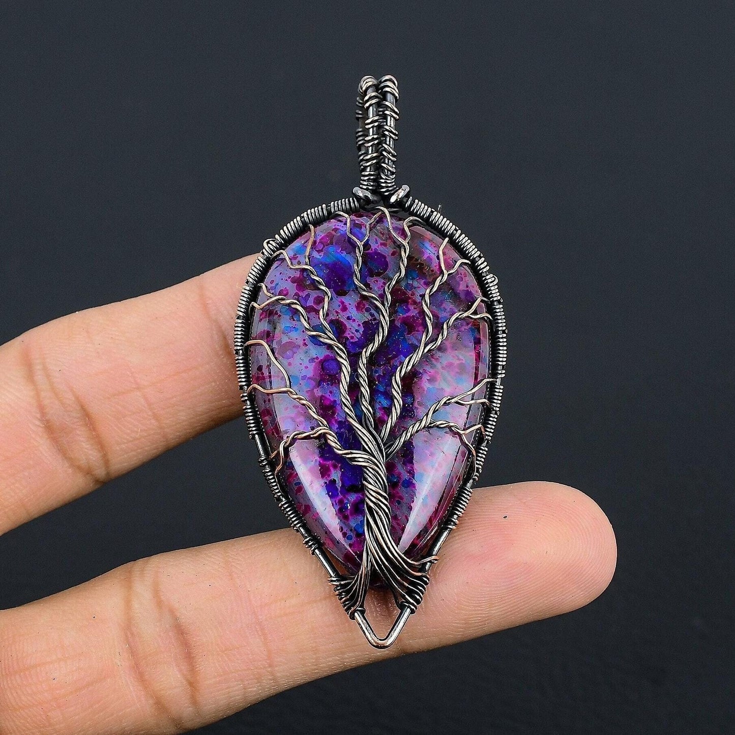 Multi-Fire Labradorite Gemstone Pendant