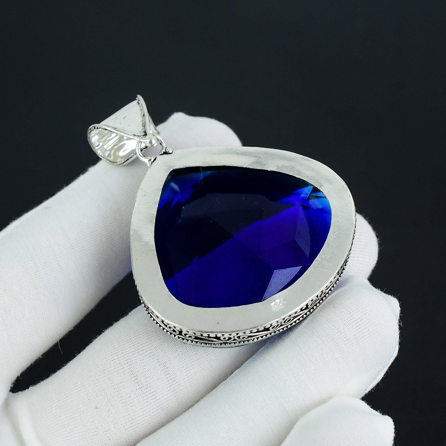 Blue Sapphire Gemstone Pendant