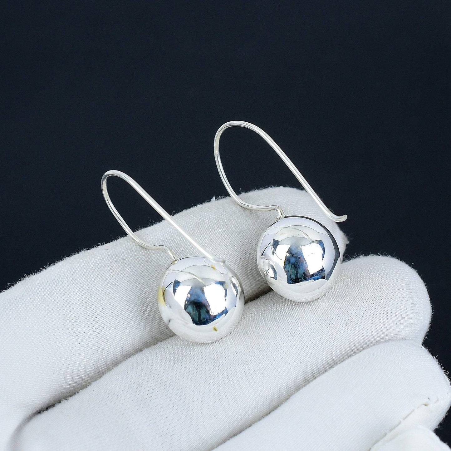 White Mother of Pearl Silver Earrings