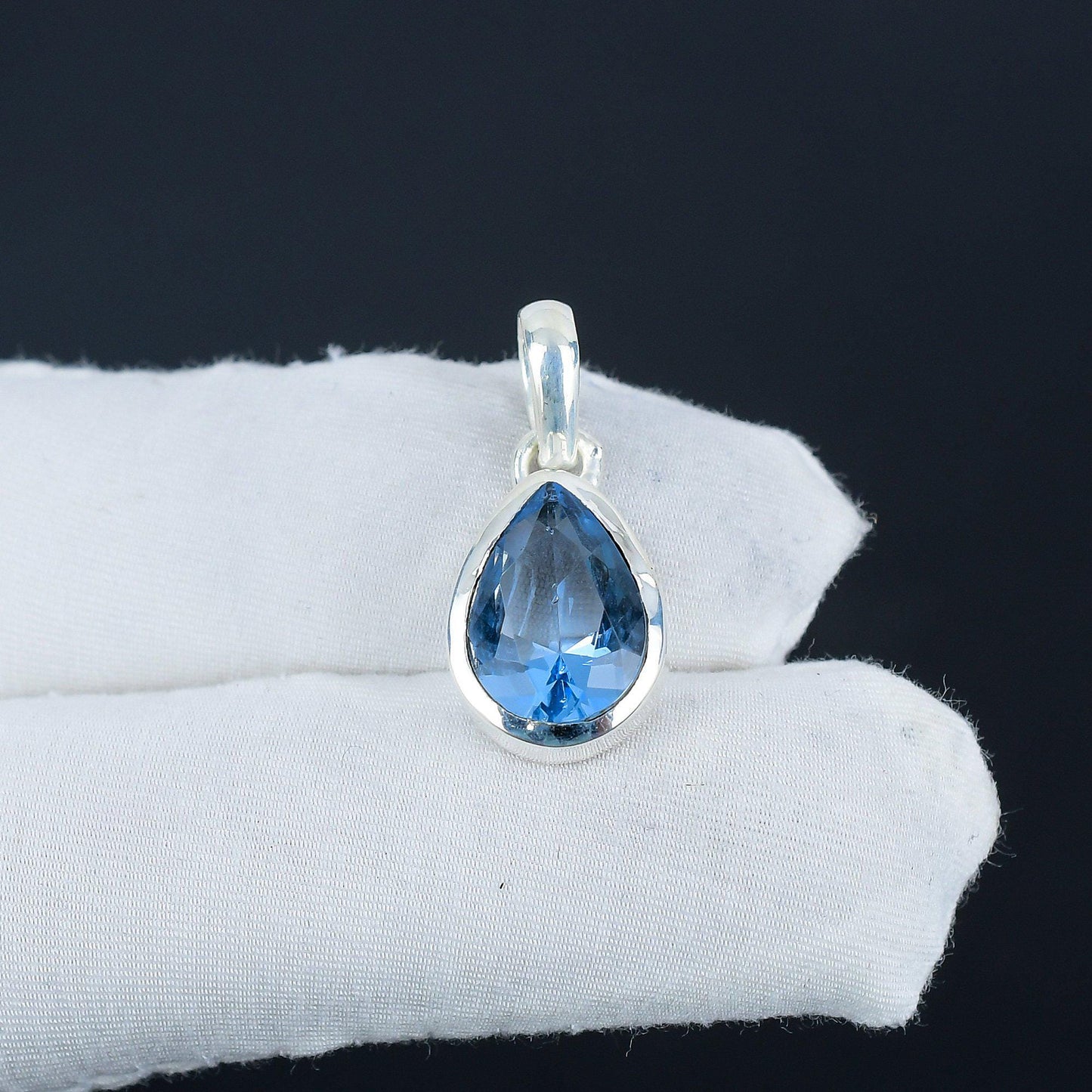 Aquamarine Blue Gemstone Pendant