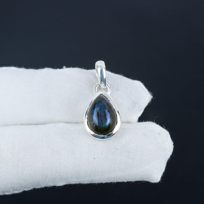 Blue Labradorite Gemstone Pendant