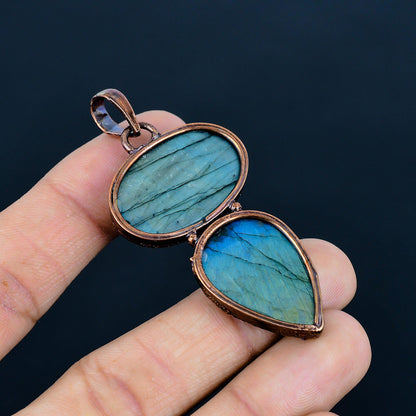 Blue Flash Labradorite Gemstone Pendant