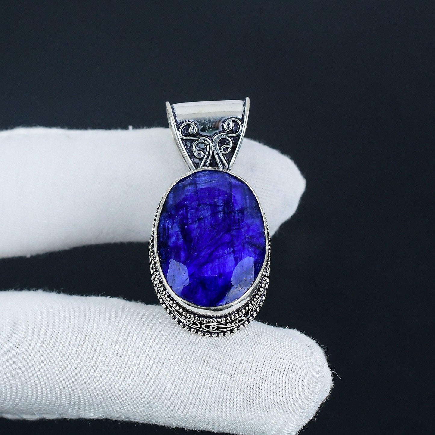 Blue Sapphire Gemstone Pendant