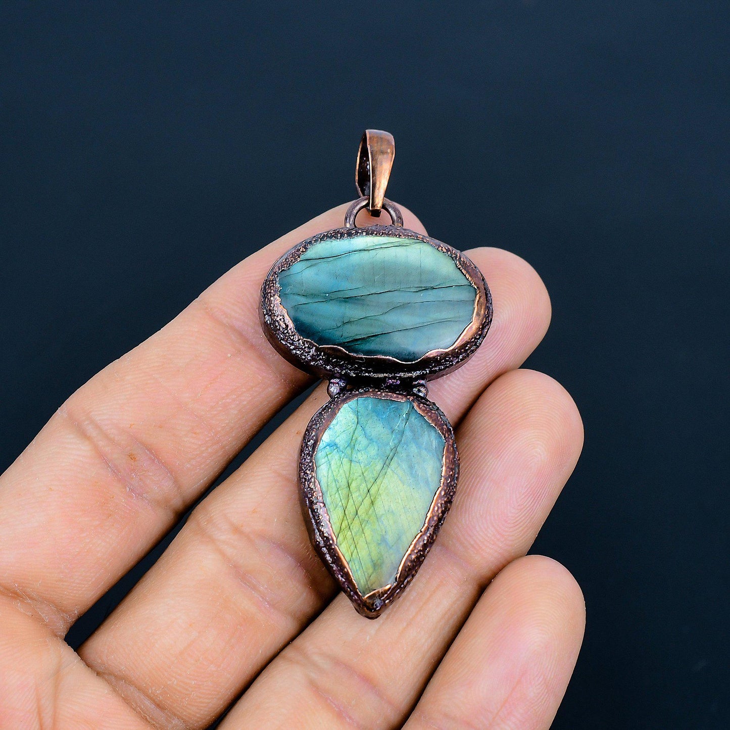 Blue Flash Labradorite Gemstone Pendant