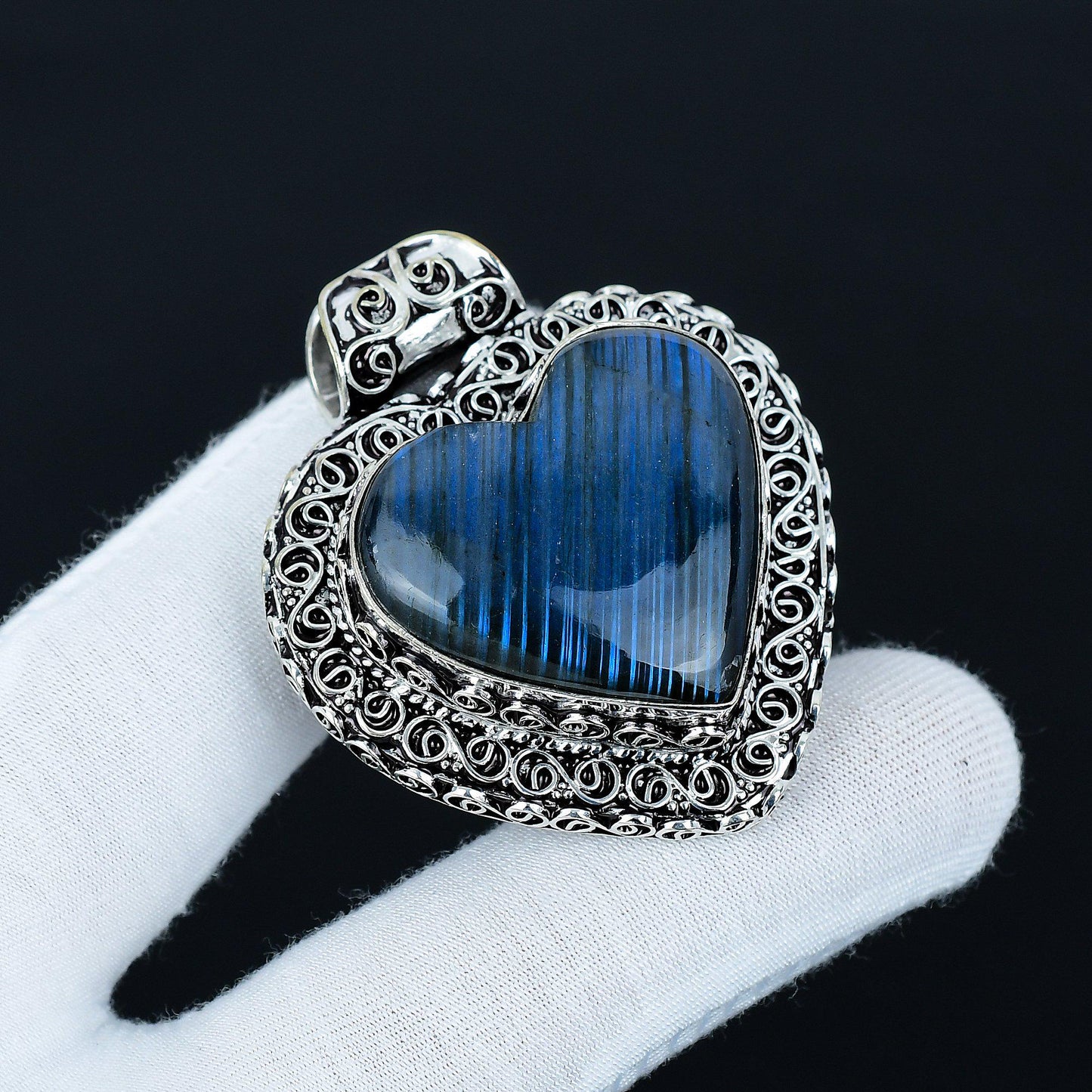 Blue Flash Labradorite Heart Pendant