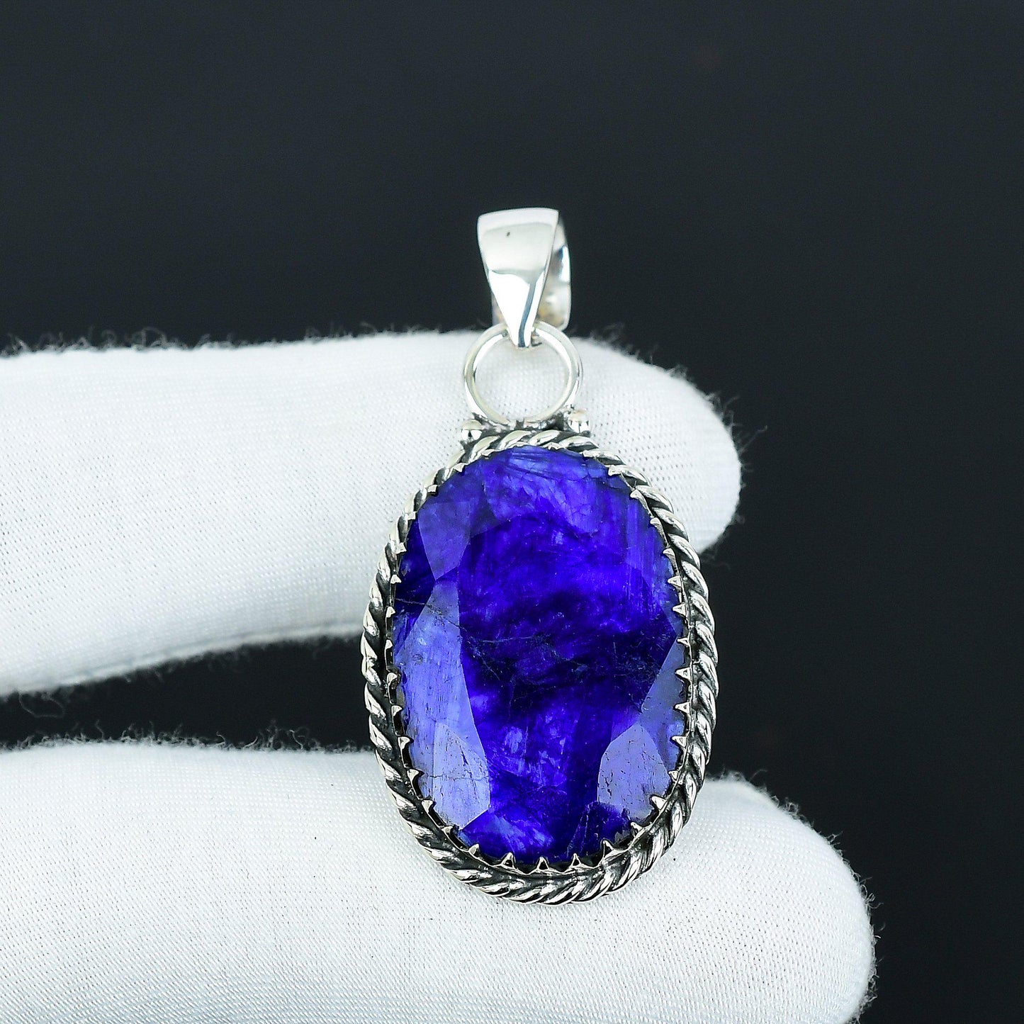 Blue Sapphire Gemstone Pendant