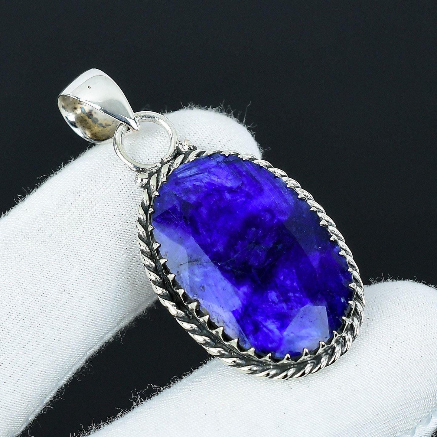 Blue Sapphire Gemstone Pendant